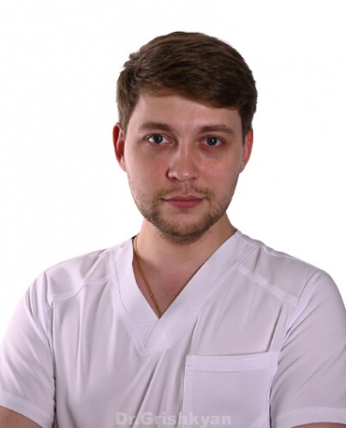 Крамаренко Артем Артурович